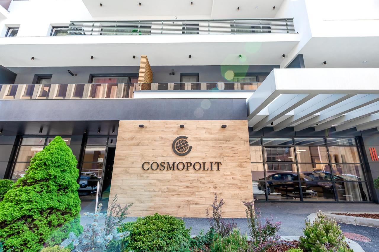 Cosmopolit Booking Braşov Eksteriør billede