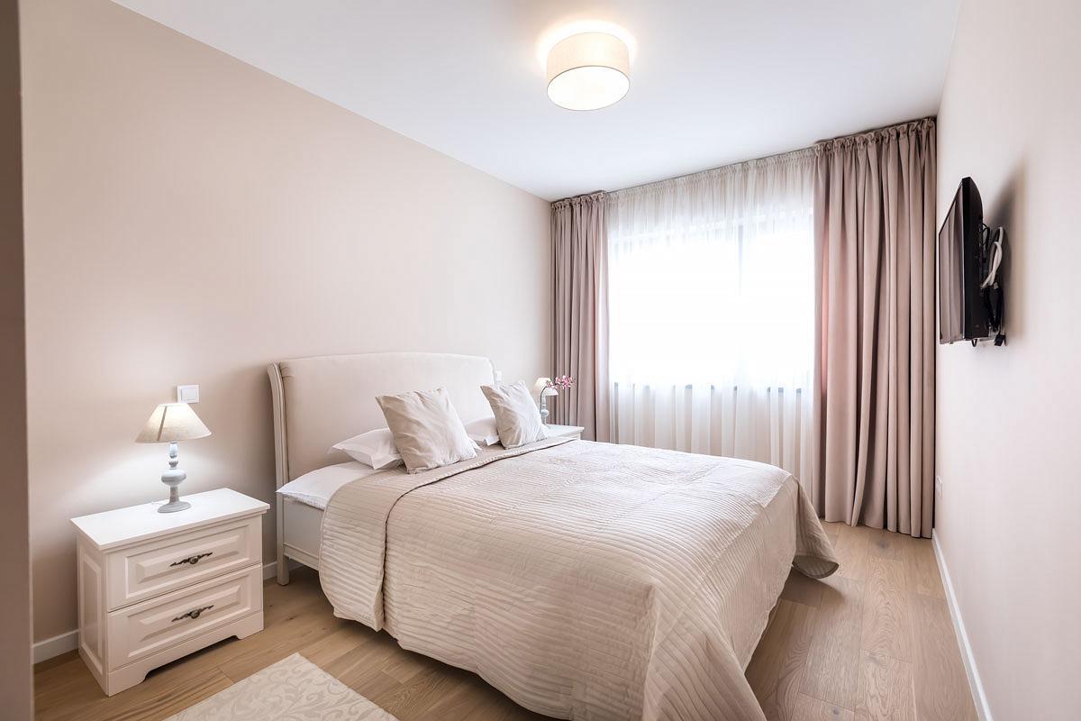 Cosmopolit Booking Braşov Eksteriør billede