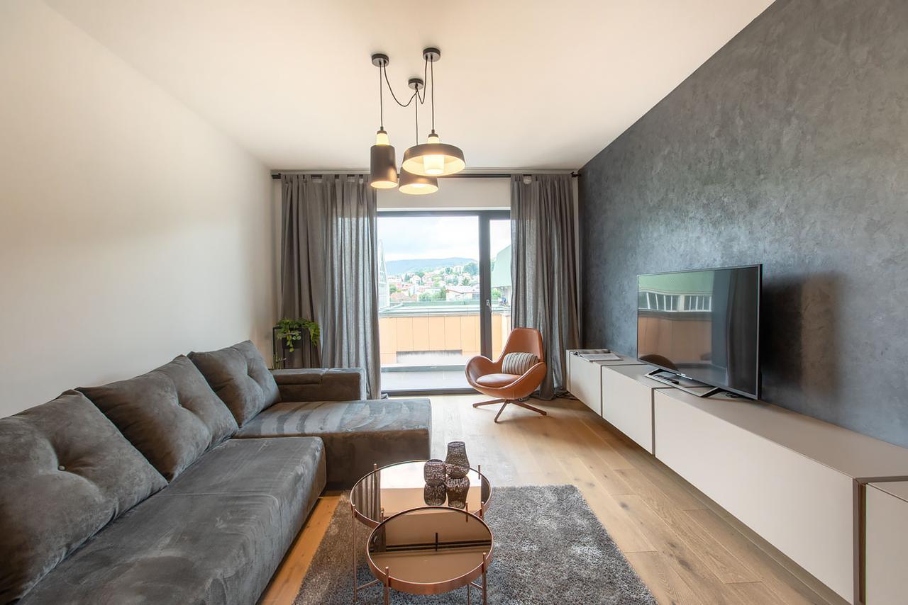 Cosmopolit Booking Braşov Eksteriør billede