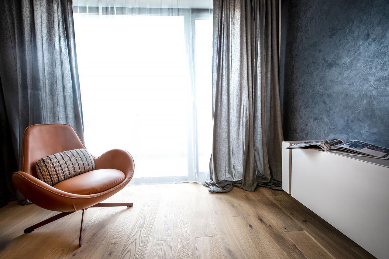 Cosmopolit Booking Braşov Eksteriør billede