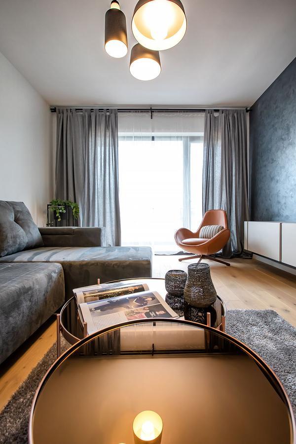 Cosmopolit Booking Braşov Eksteriør billede